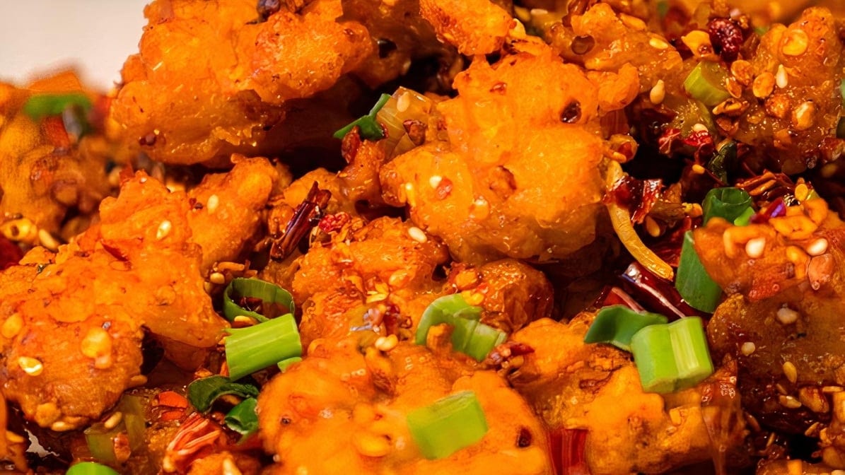 Crispy Spicy Chicken (辣子鸡丁).