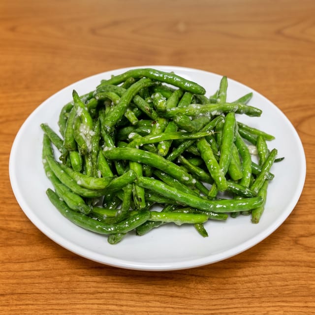 Sauteed String Beans With Garlic Sauce.